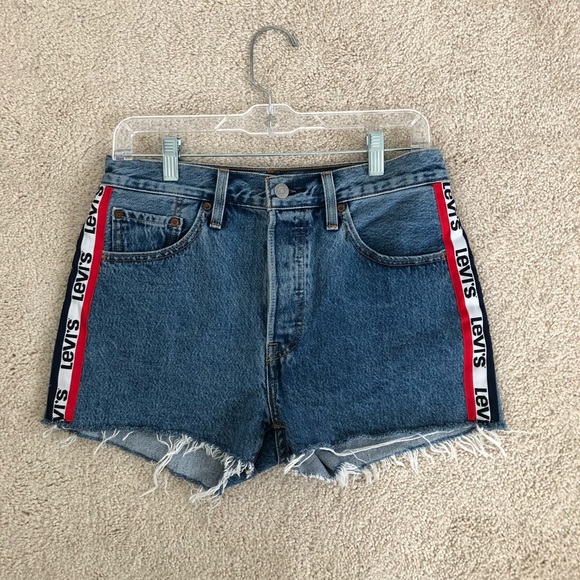 Levi's Pants - NWOT Levi’s Premium 501 Hi-Rise Shorts Logo Stripe